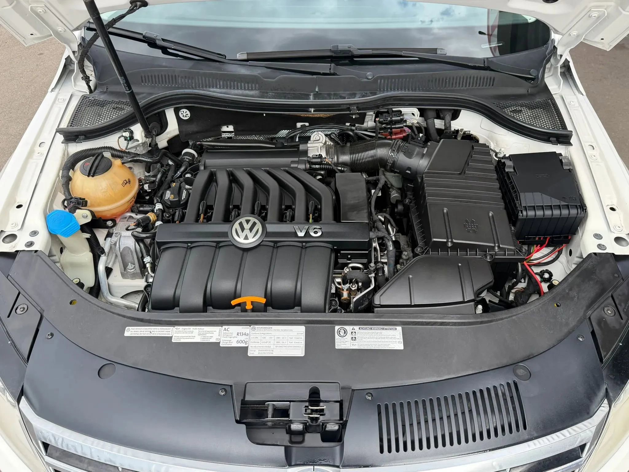 Used 2013 Volkswagen CC Executive AWD/4WD image 8