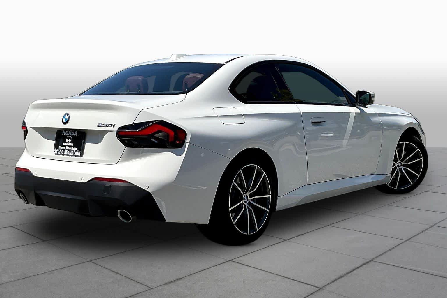 Used 2026 BMW 230i Coupe w/ Premium Package RWD image 13