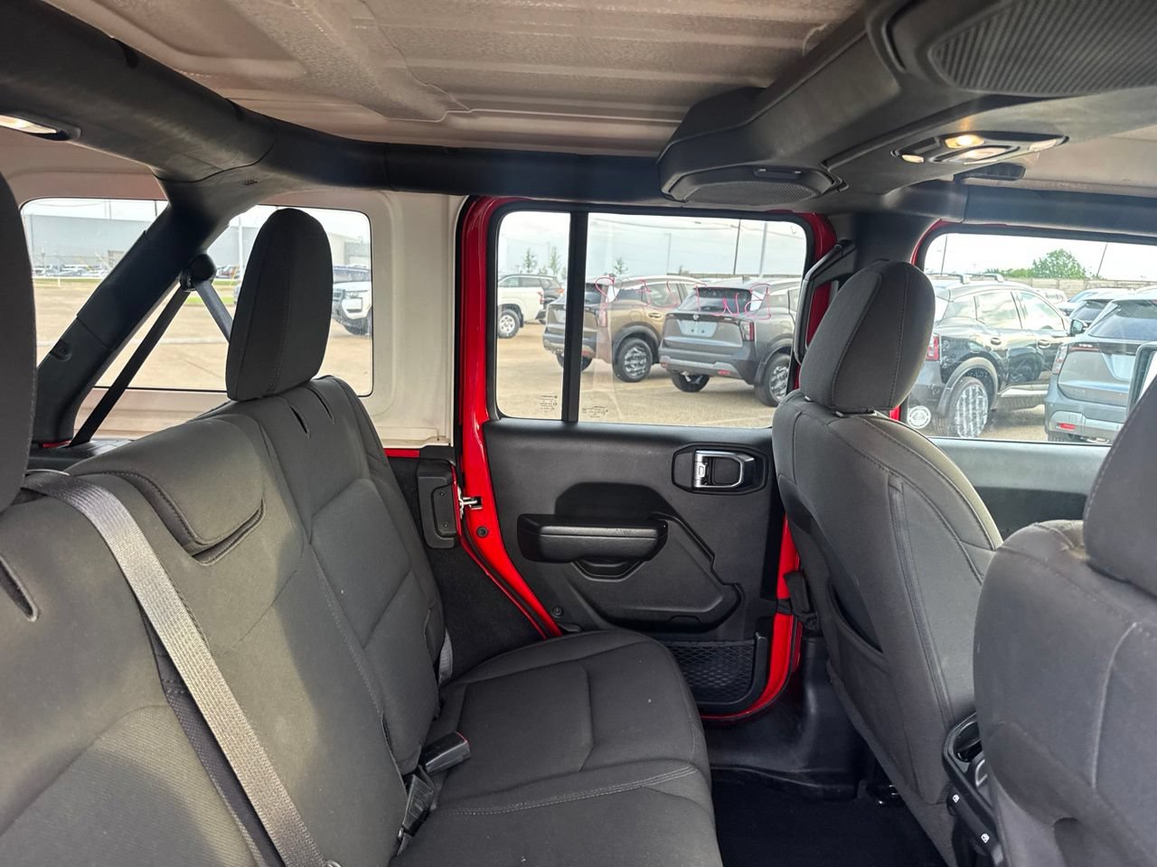 Used 2023 Jeep Wrangler Unlimited Sport AWD/4WD image 30