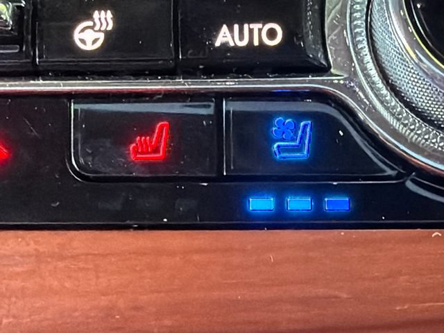 Used 2021 Lincoln Aviator Reserve w/ Equipment Group 208A RWD image 31