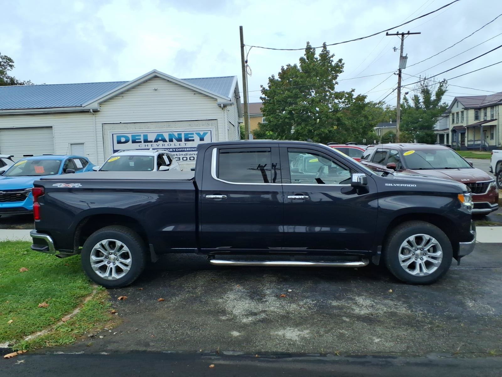 Certified 2022 Chevrolet Silverado 1500 LTZ w/ Technology Package AWD/4WD image 5