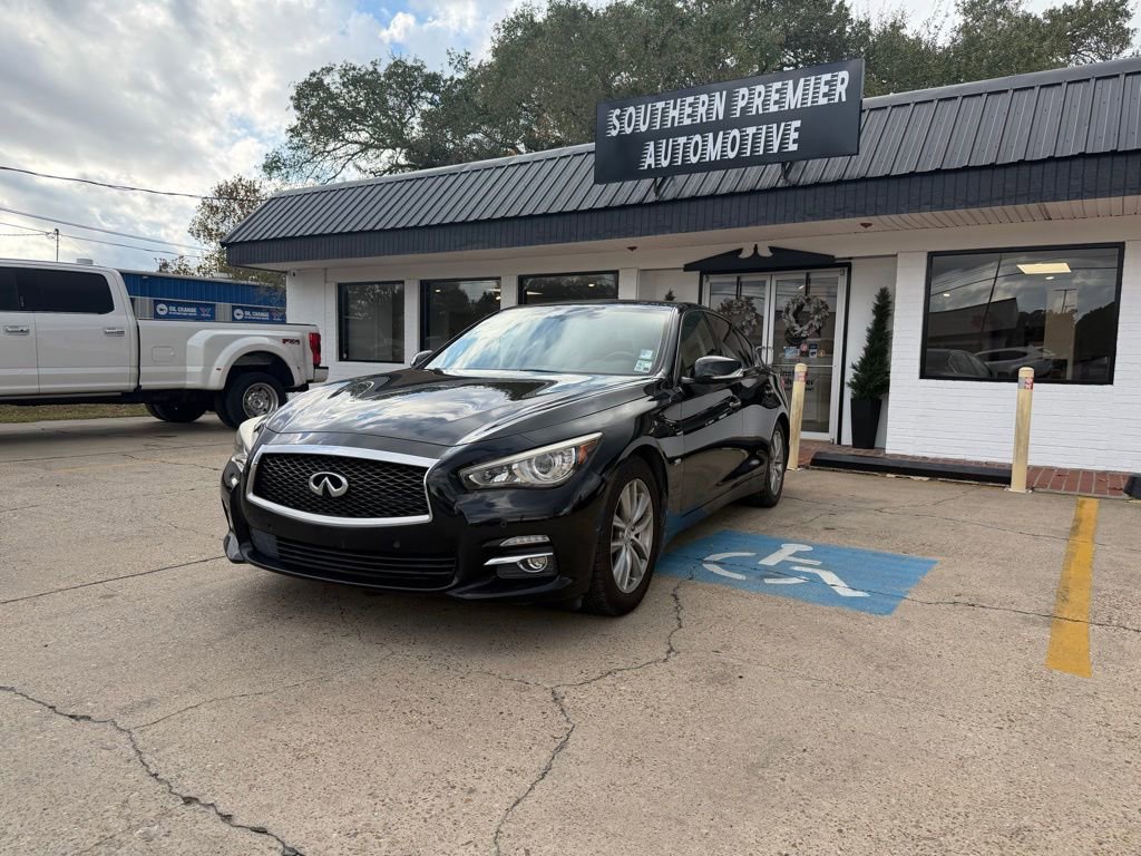 Used 2017 INFINITI Q50 3.0t Premium w/ Driver Assistance Package image 1