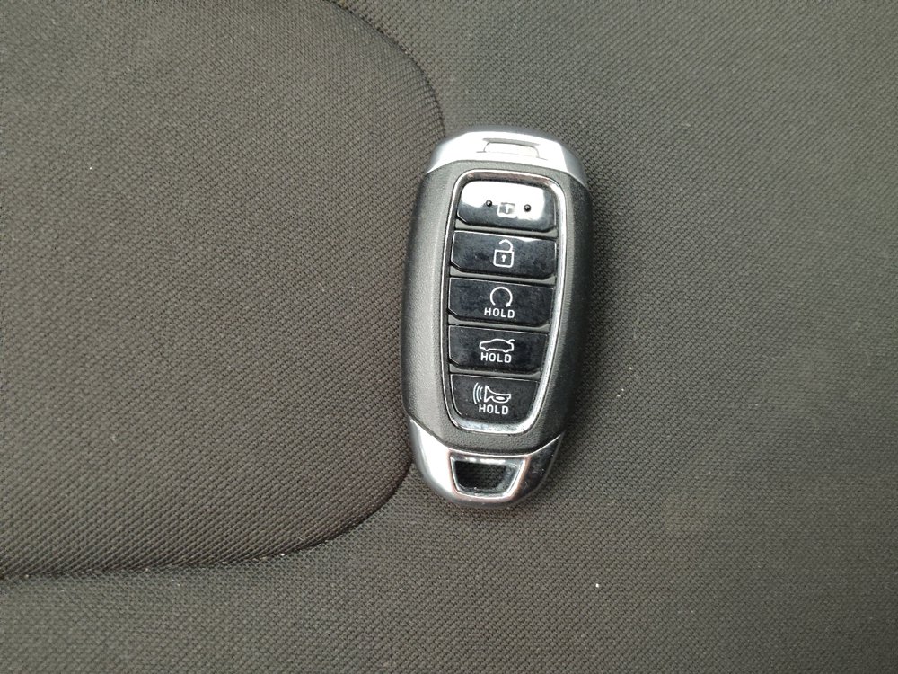 Used 2023 Hyundai Elantra SEL w/ Convenience Package FWD image 32