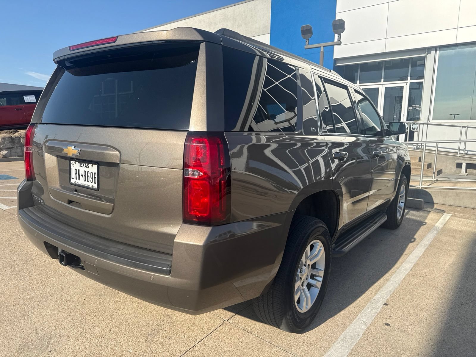 Used 2016 Chevrolet Tahoe LS RWD image 6