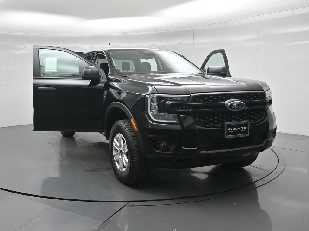 Used 2025 Ford Ranger XL image 30