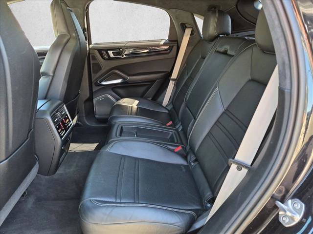 Used 2022 Porsche Cayenne Turbo AWD/4WD image 20