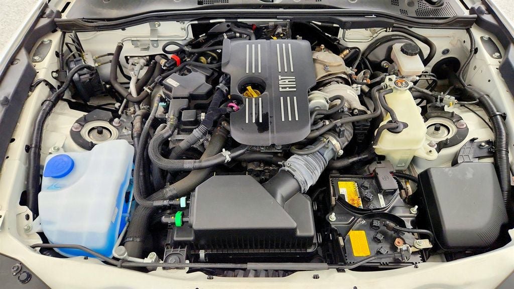 Used 2018 FIAT 124 Spider Lusso w/ Navigation & Sound Group RWD image 26