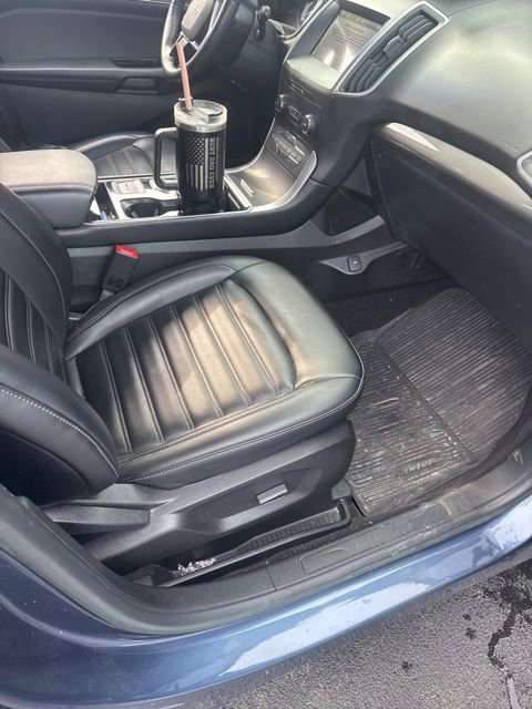 Used 2019 Ford Edge SEL w/ Equipment Group 201A FWD image 7