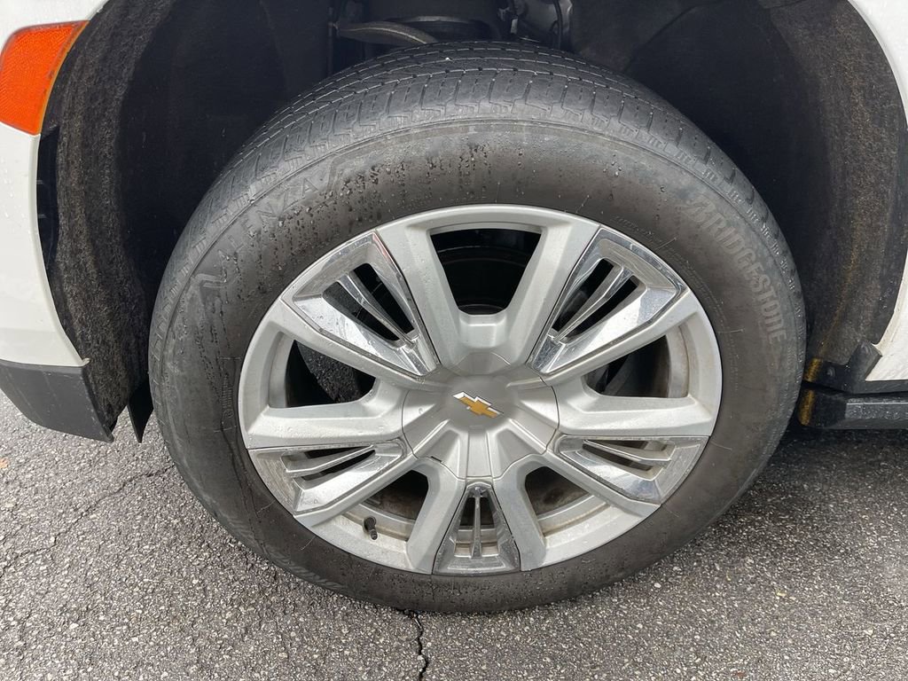 Used 2022 Chevrolet Tahoe High Country image 2