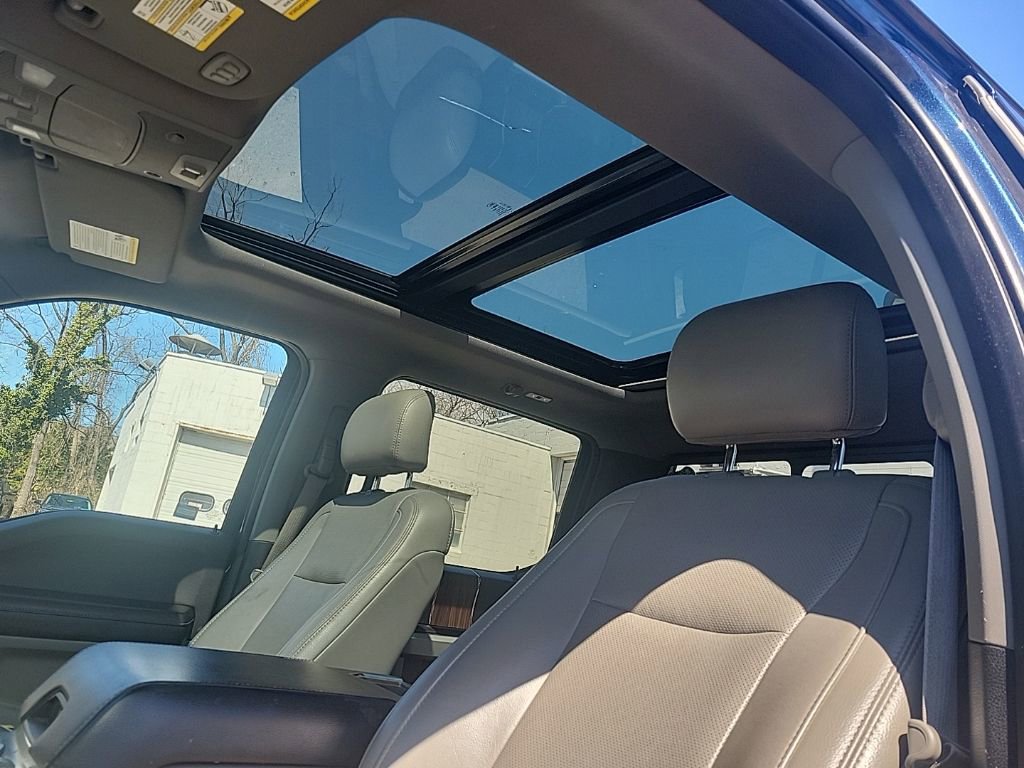 Used 2017 Ford F150 Lariat w/ Equipment Group 502A Luxury image 13