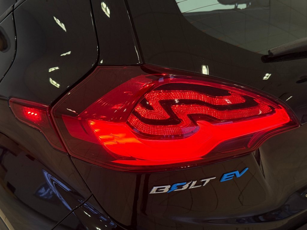 Used 2019 Chevrolet Bolt LT image 31