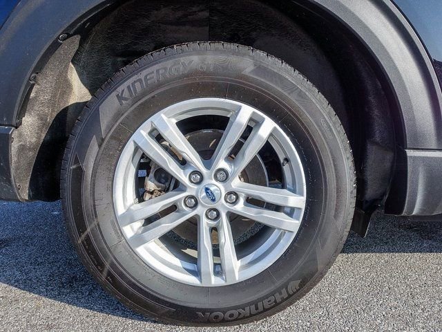 Used 2023 Ford Explorer XLT w/ Equipment Group 202A image 10