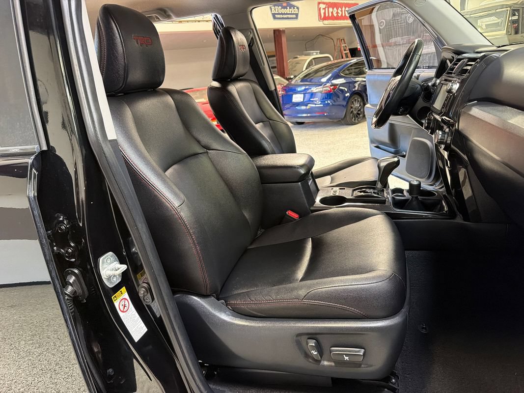 Used 2018 Toyota 4Runner TRD Pro AWD/4WD image 34