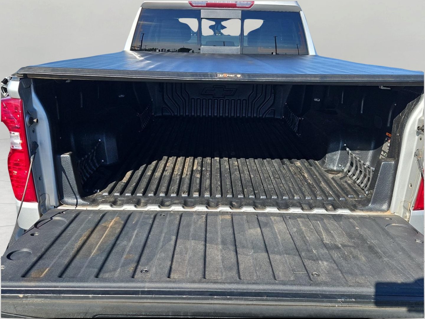 Used 2019 Chevrolet Silverado 1500 LT w/ All-Star Edition AWD/4WD image 9