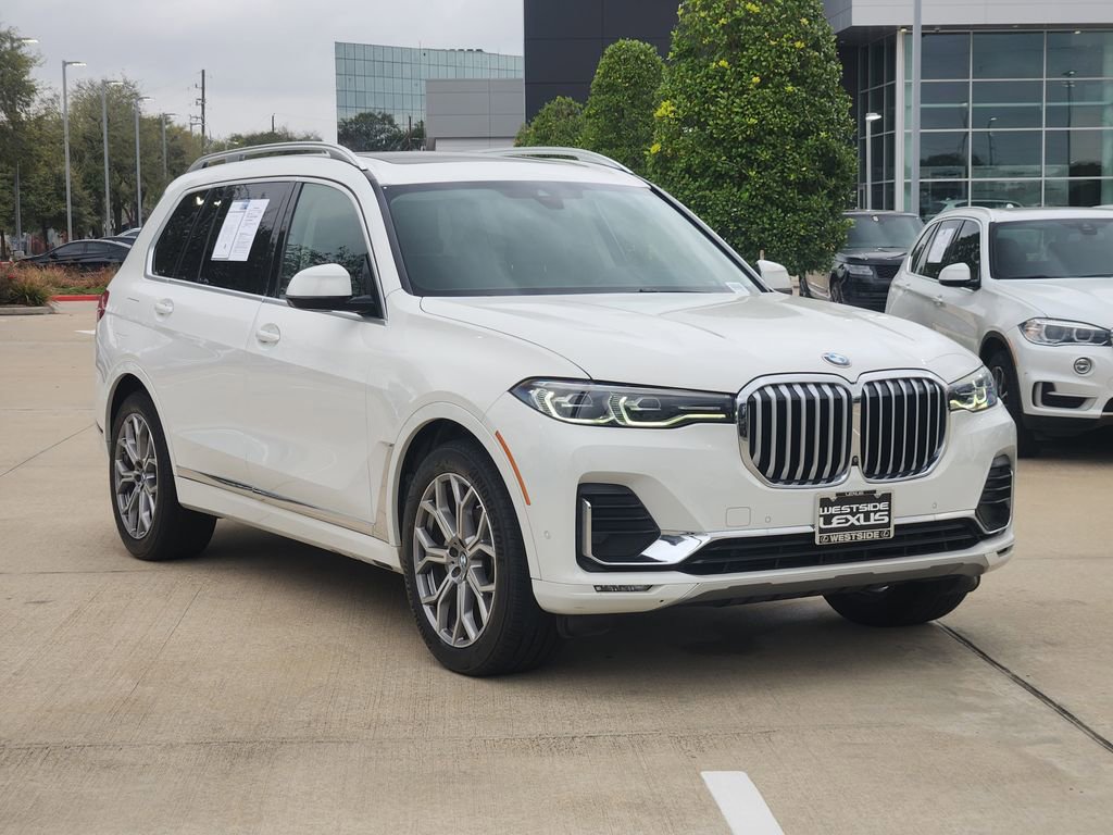 Used 2019 BMW X7 xDrive40i w/ Cold Weather Package image 3
