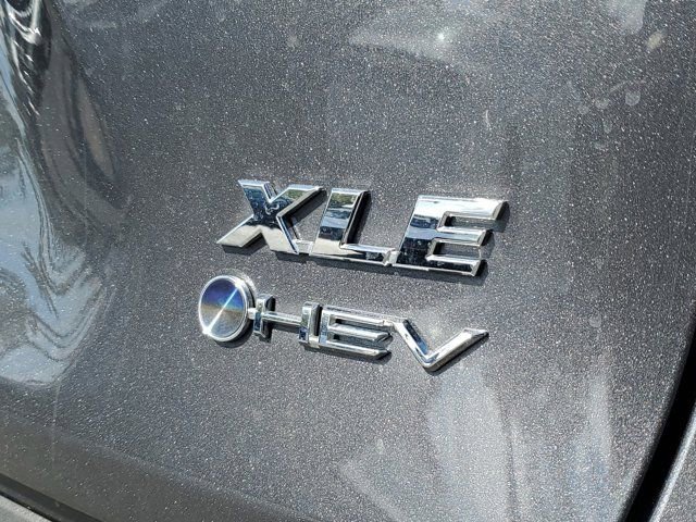 Used 2025 Toyota RAV4 XLE image 8
