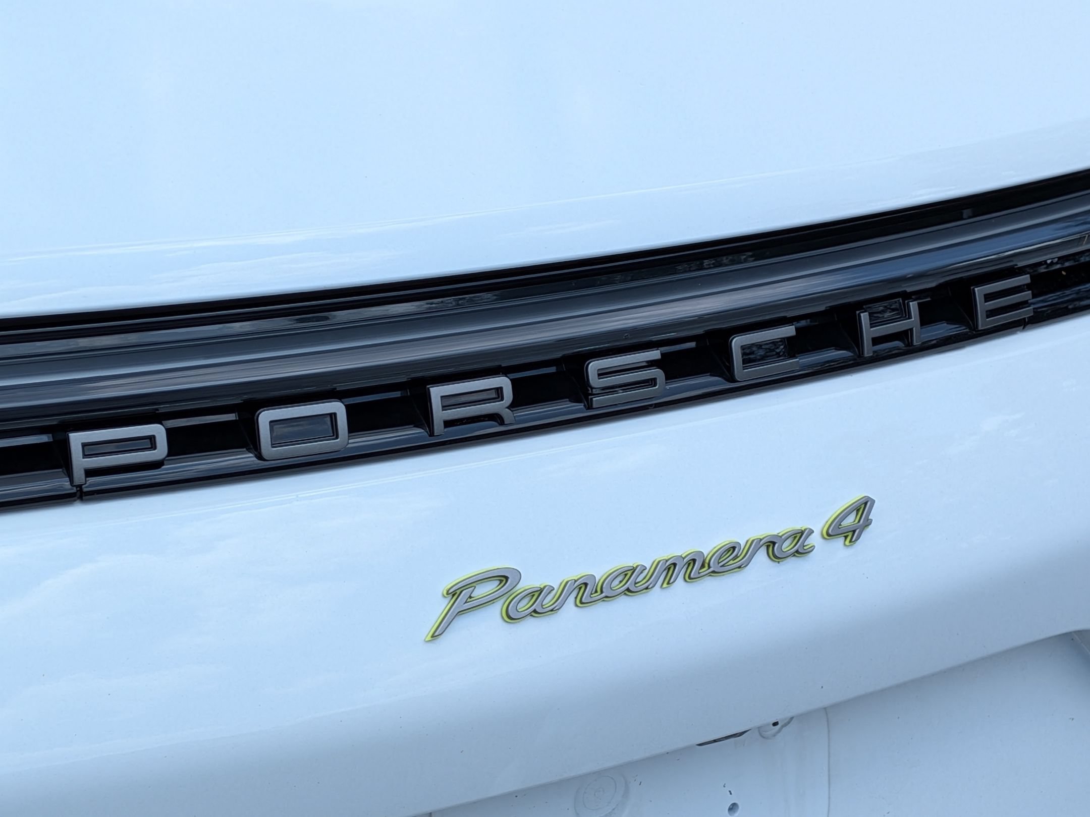 Certified 2023 Porsche Panamera 4 Platinum Edition w/ Assistance Package AWD/4WD image 24