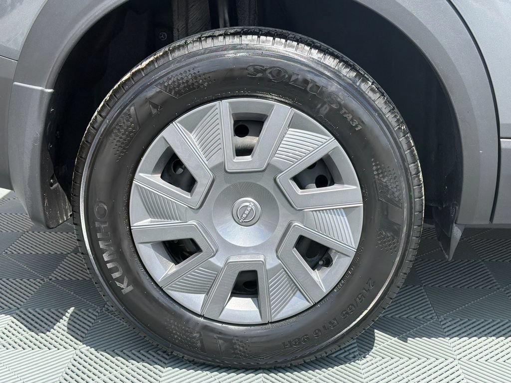 Used 2025 Nissan Kicks S FWD image 19