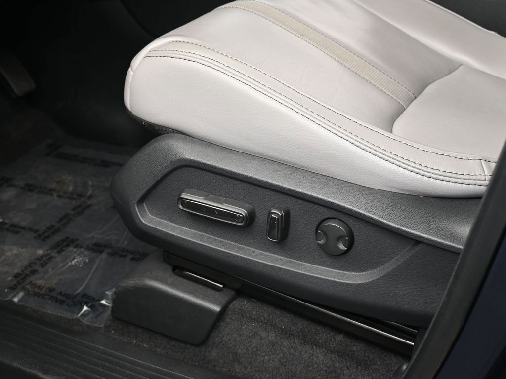 Used 2024 Honda Pilot EX-L image 12