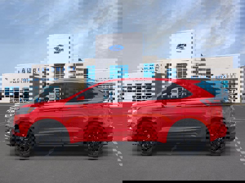 New 2024 Ford Edge ST-Line w/ Class II Trailer Tow Package image 3