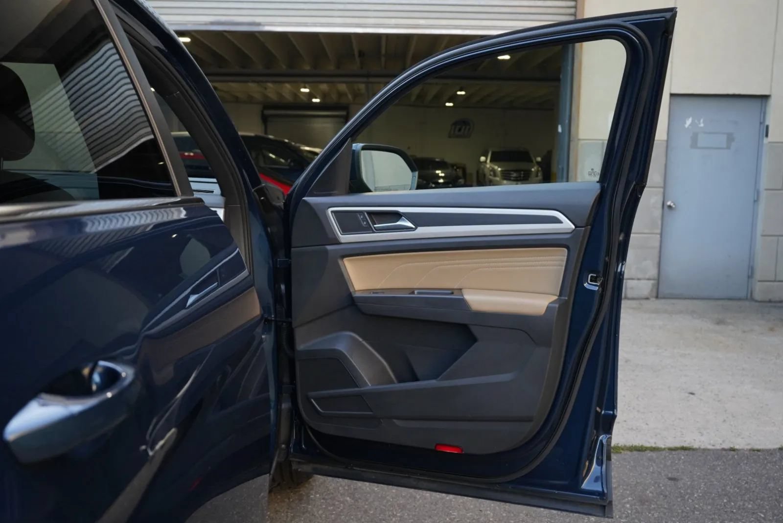 Used 2023 Volkswagen Atlas Cross Sport SE w/ Panoramic Sunroof Package AWD/4WD image 40