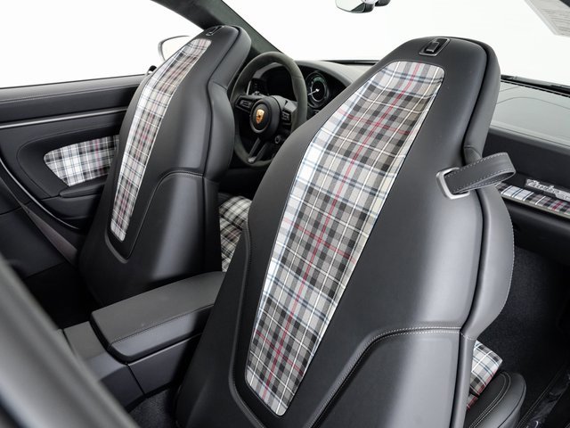 Certified 2025 Porsche 911 Turbo S image 31