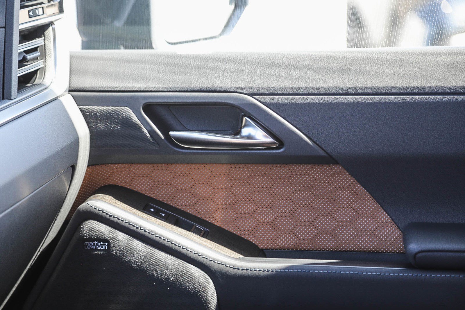 New 2026 Lexus GX 550 AWD/4WD image 21