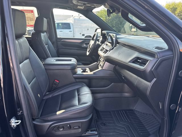 Used 2024 Chevrolet Tahoe RST w/ Luxury Package AWD/4WD image 31