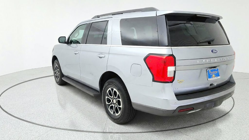 Used 2024 Ford Expedition XLT RWD image 5