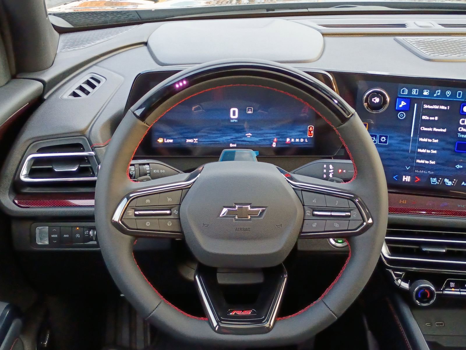 New 2026 Chevrolet Traverse RS image 21