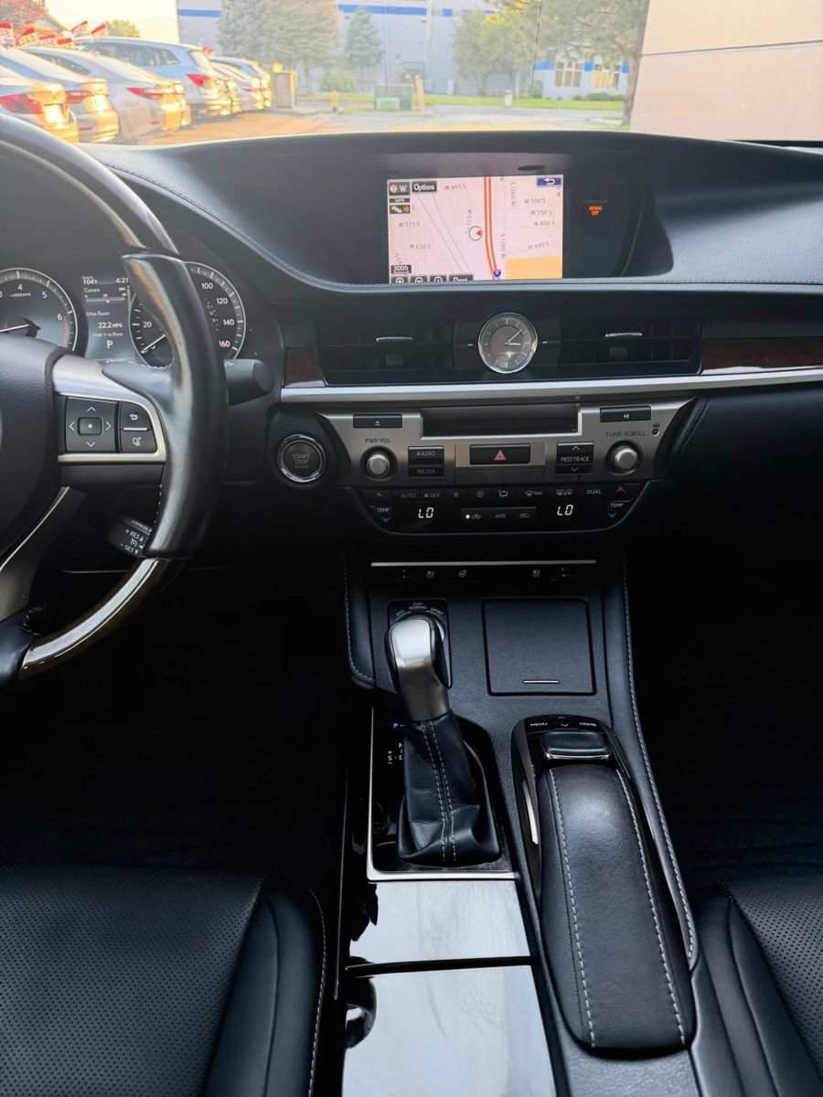 Used 2016 Lexus ES 350 w/ Navigation System Package FWD image 15