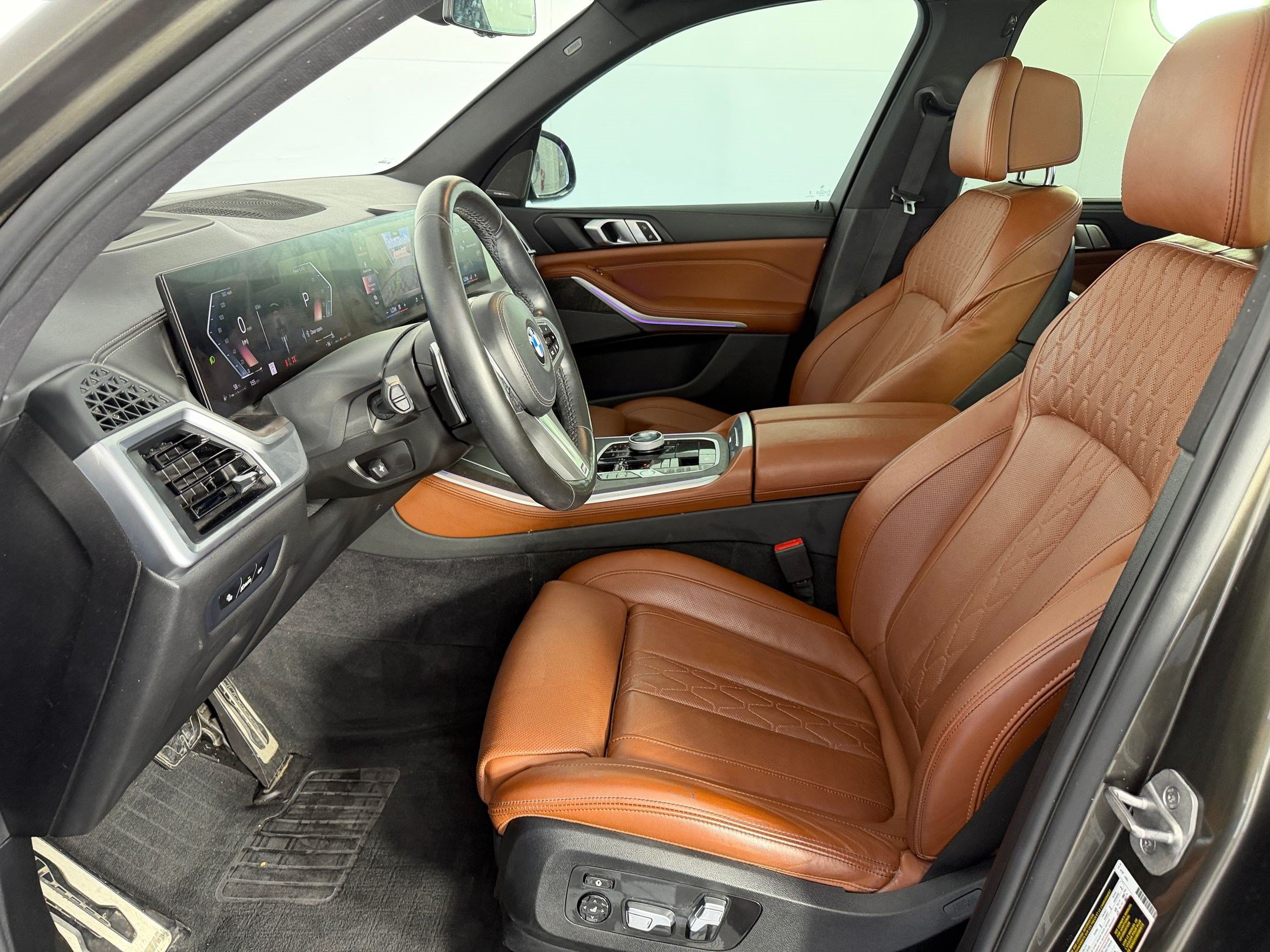 Used 2024 BMW X5 sDrive40i w/ Executive Package RWD image 5