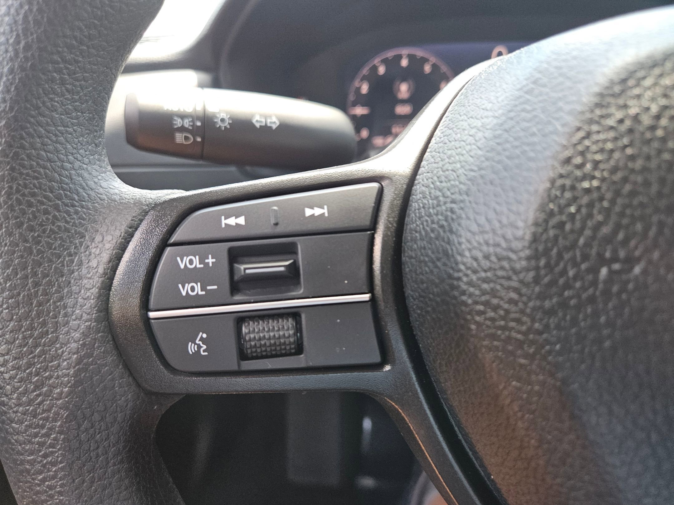 Certified 2025 Honda Accord LX image 22