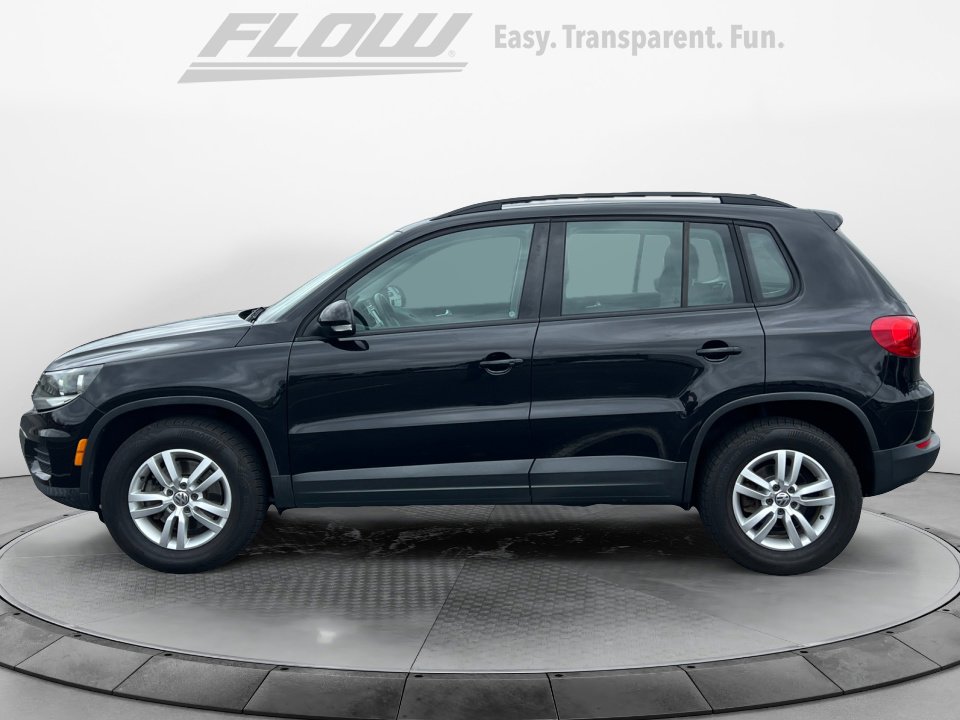 Used 2017 Volkswagen Tiguan S image 5