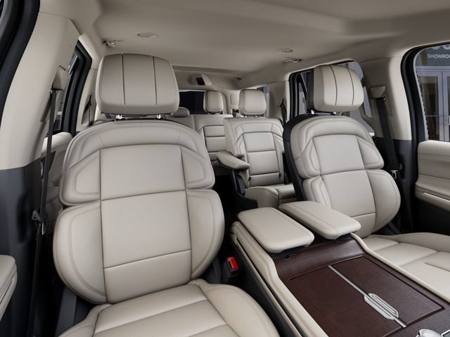 New 2027 Lincoln Navigator Premiere RWD image 10