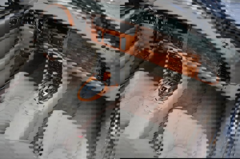 Used 2001 Jaguar XKR Convertible image 18