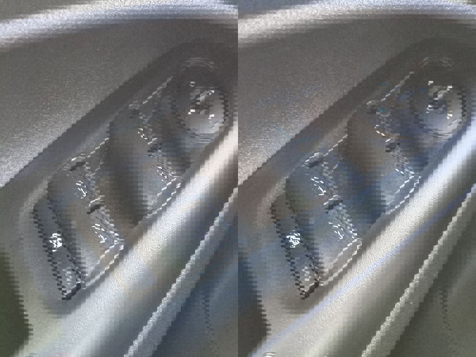 Used 2018 Ford Transit Connect XLT image 28