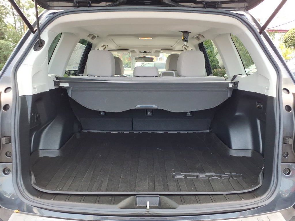Used 2018 Subaru Forester 2.5i Premium AWD/4WD image 17