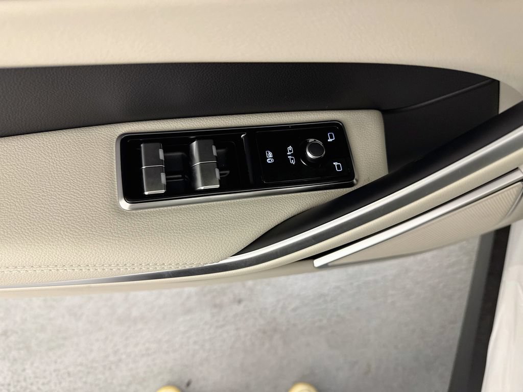 New 2026 Jaguar F-PACE R-Dynamic S AWD/4WD image 18