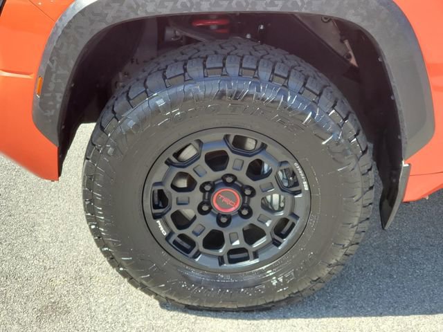 Used 2022 Toyota Tundra TRD Pro AWD/4WD image 9