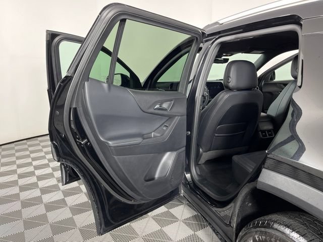 Used 2025 Chevrolet Equinox LT w/ Convenience Package II FWD image 42