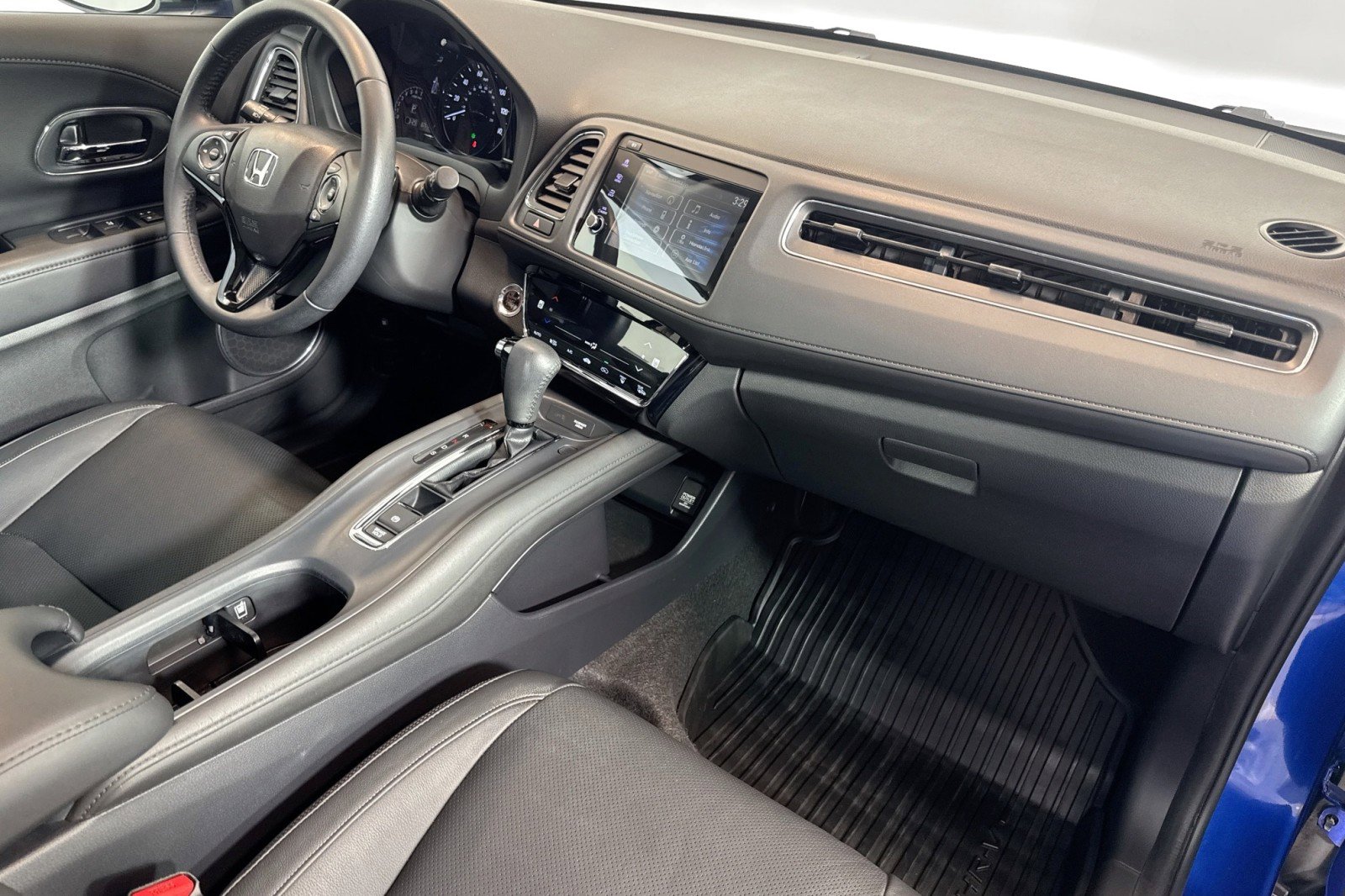 Used 2019 Honda HR-V Touring image 28