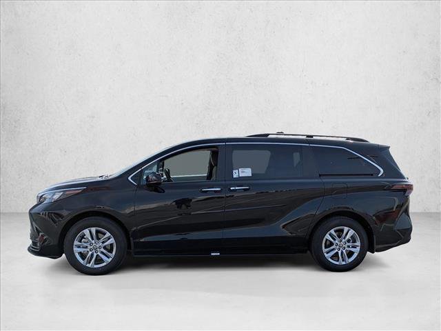 New 2026 Toyota Sienna XLE image 5
