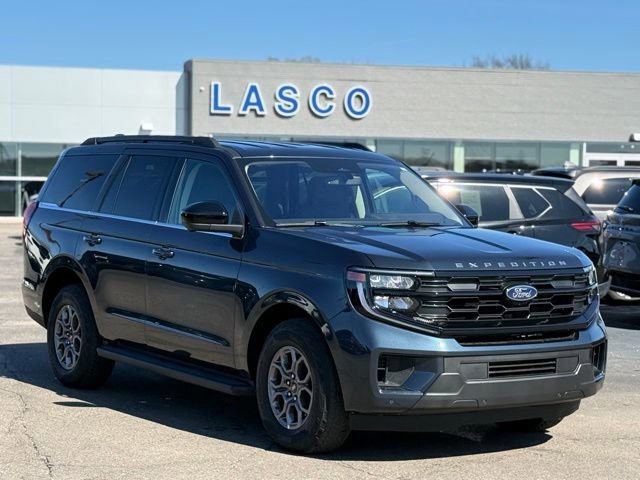 Used 2025 Ford Expedition Active image 38