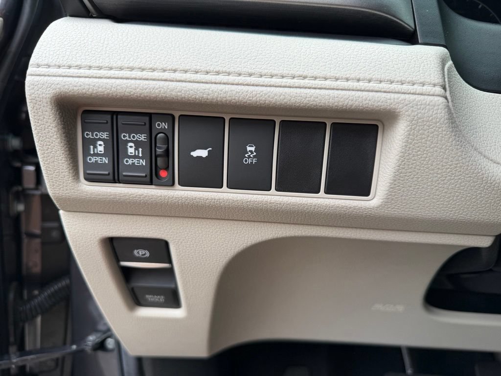 Used 2025 Honda Odyssey EX-L image 22