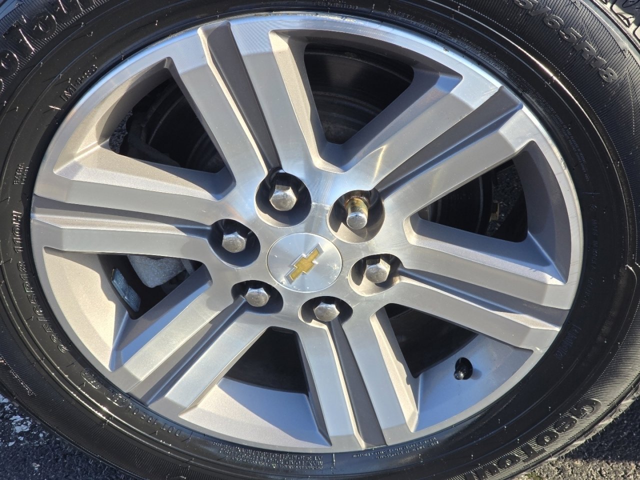 Used 2015 Chevrolet Traverse LT image 10