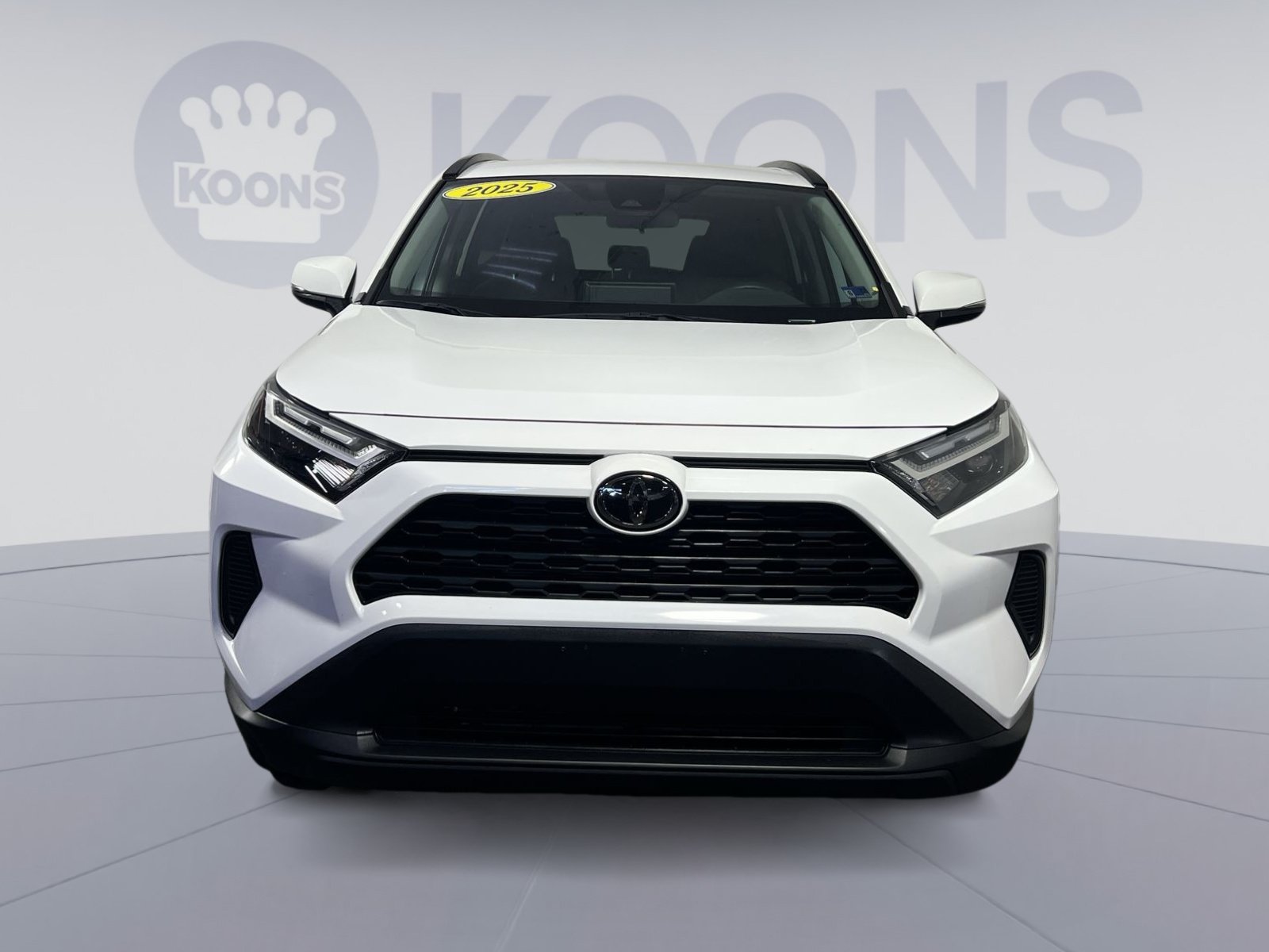 Used 2025 Toyota RAV4 XLE AWD/4WD image 4