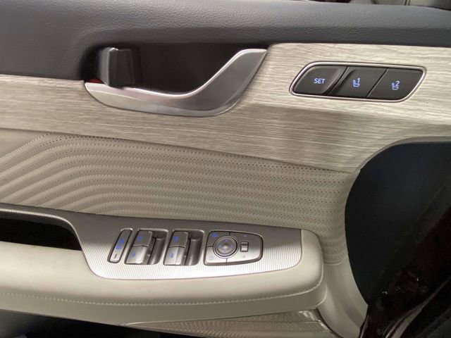 Used 2025 Hyundai Palisade Calligraphy image 14