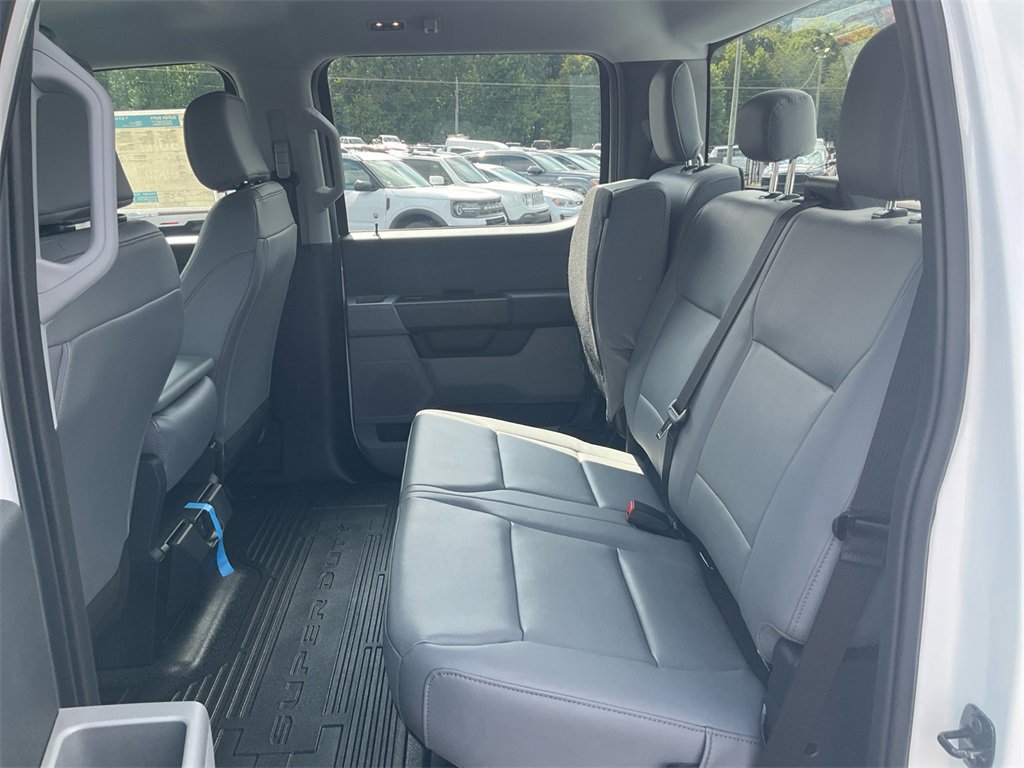 New 2026 Ford F250 XL w/ FX4 Off-Road Package image 15