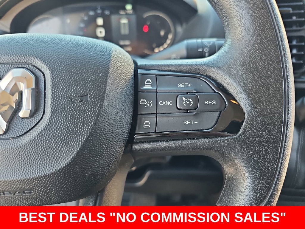 Used 2025 RAM ProMaster 2500 w/ U-Haul Equipment Group FWD image 17